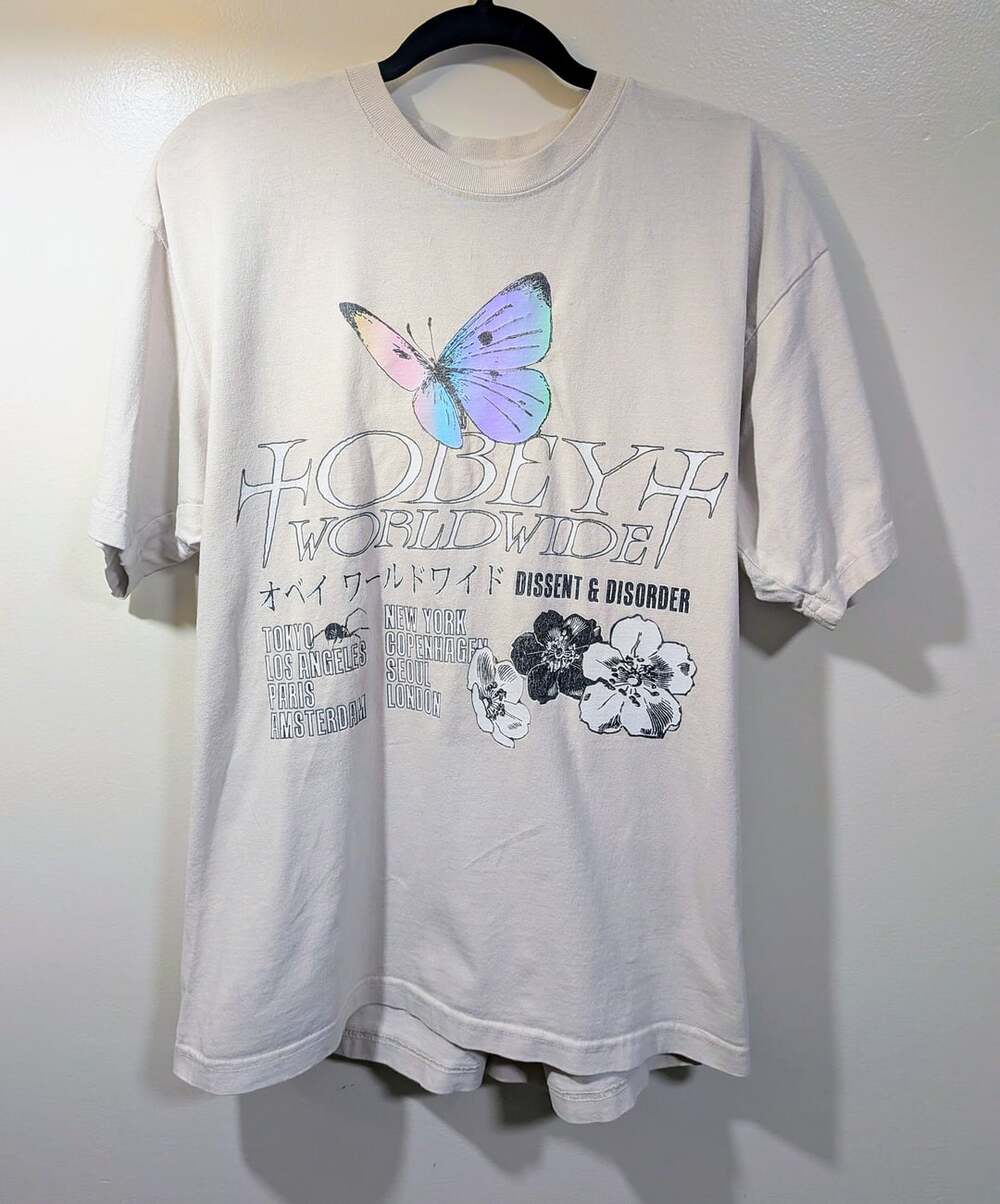Obey Worldwide T-Shirt Dissent & Disorder Butterfly Graphic Size L